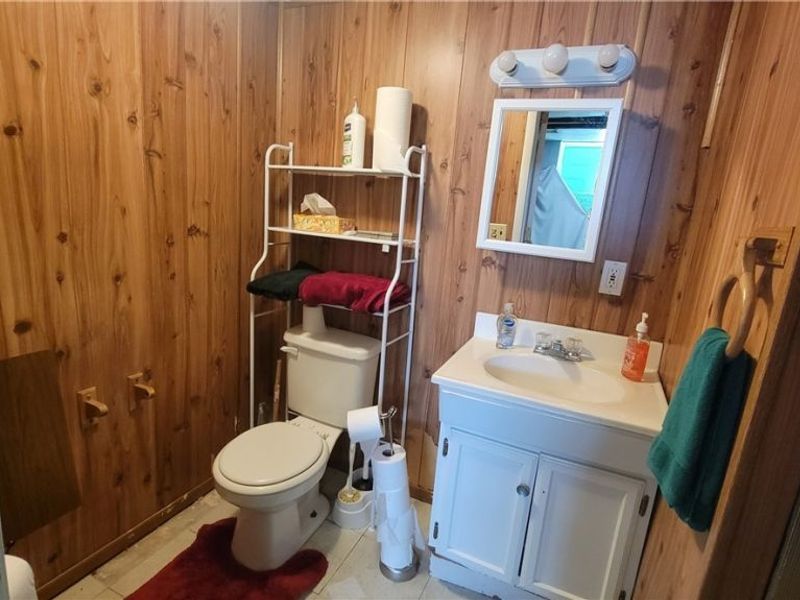 14018 Parkdale Avenue, Cleveland, OH 44111 Photo 21