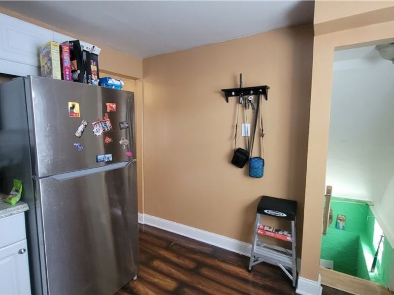 14018 Parkdale Avenue, Cleveland, OH 44111 Photo 8