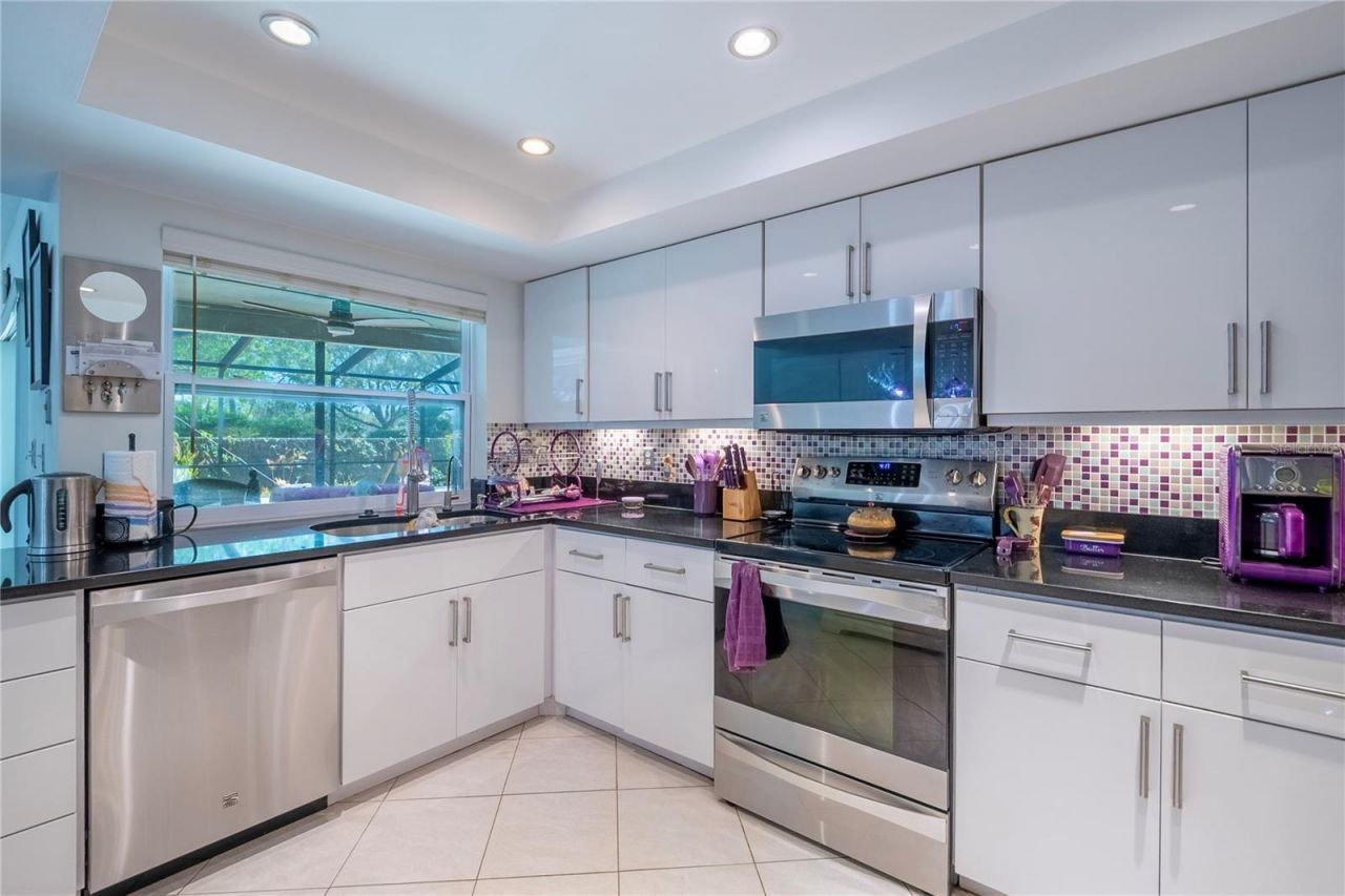 14009 Middleton Way, Tampa, FL 33624 Photo