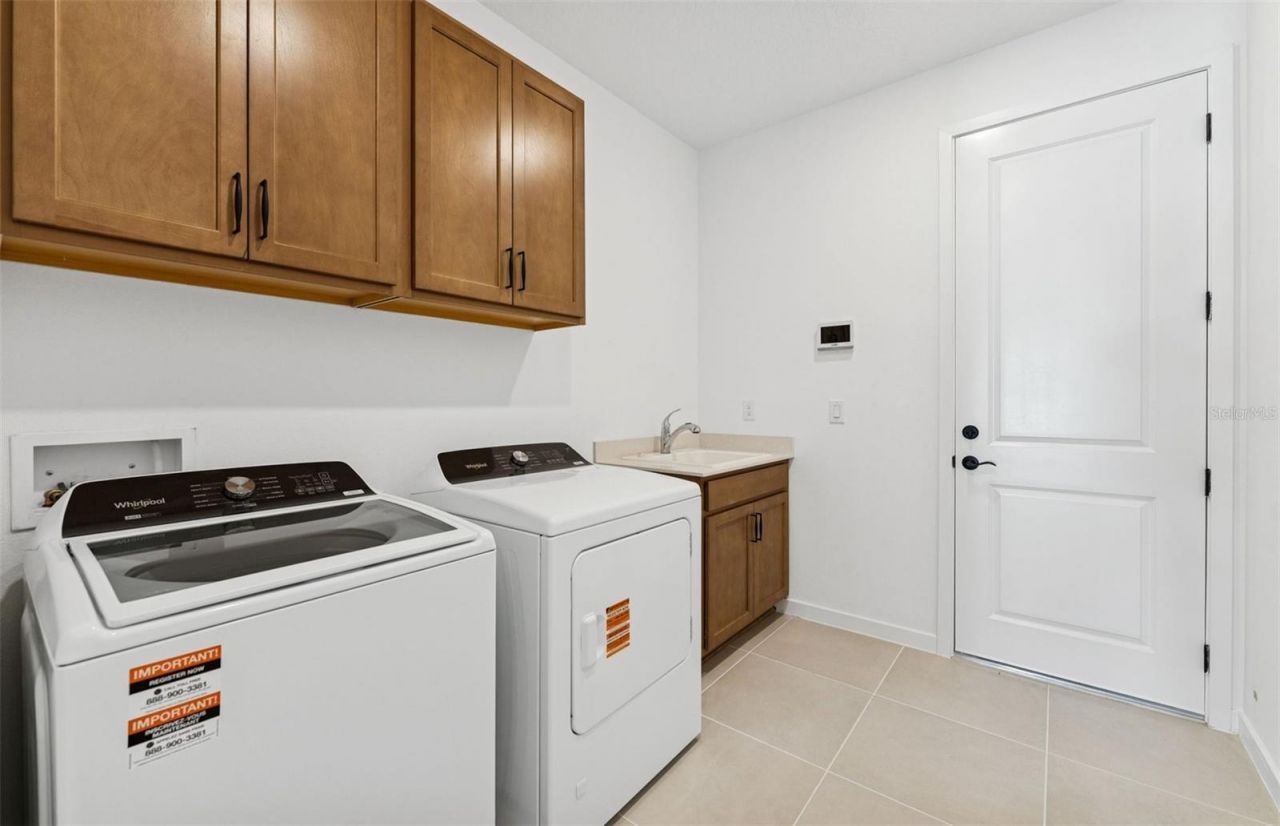 37315 Gunnison Drive, Zephyrhills, FL 33540 Photo