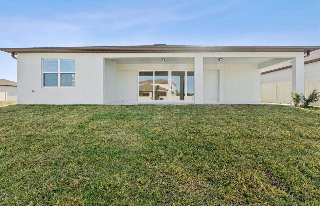 37315 Gunnison Drive, Zephyrhills, FL 33540 Photo