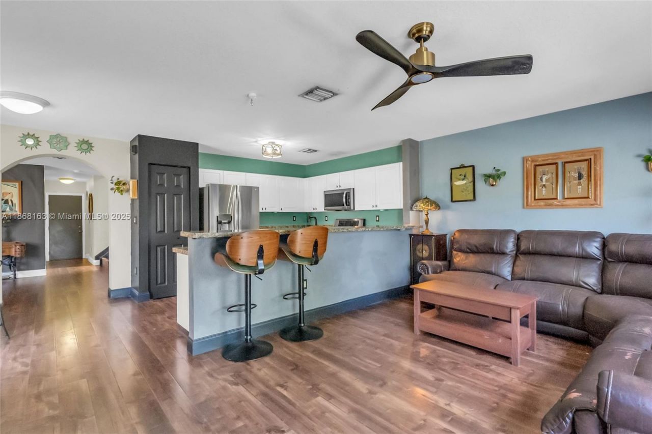 12160 SW 135th Ter, Miami, FL 33186 Photo