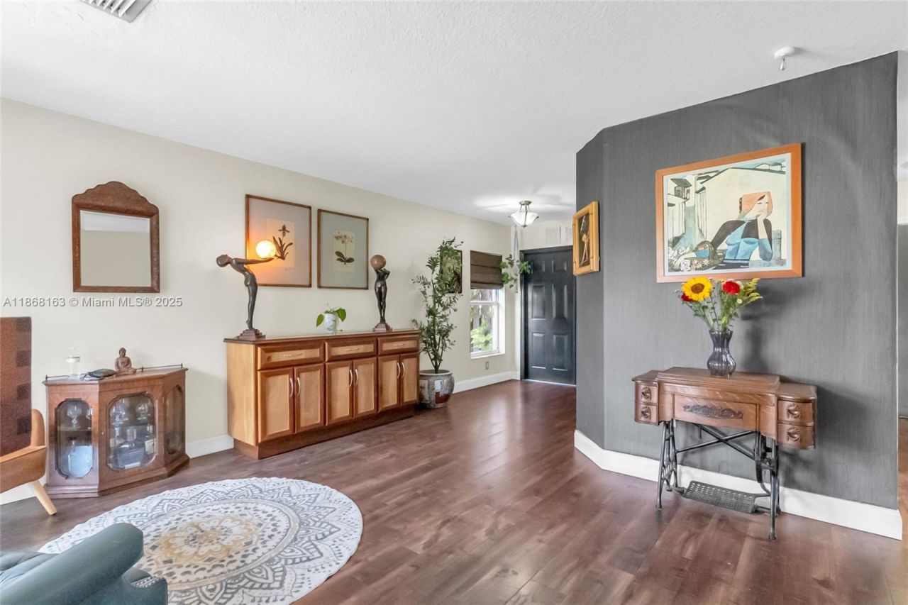 12160 SW 135th Ter, Miami, FL 33186 Photo