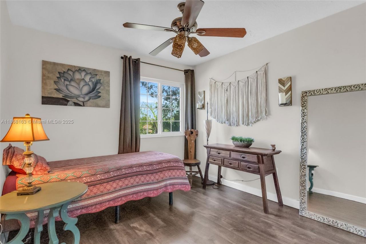 12160 SW 135th Ter, Miami, FL 33186 Photo