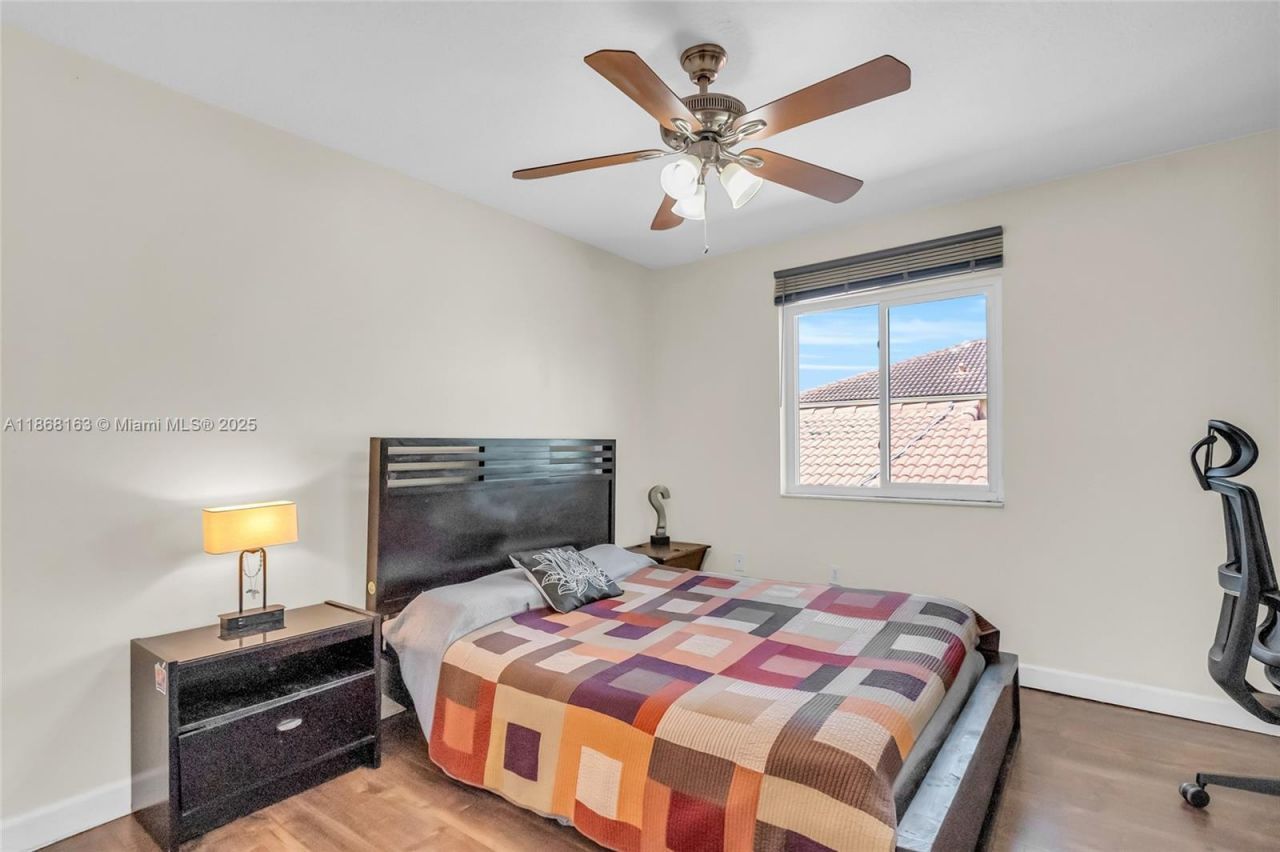 12160 SW 135th Ter, Miami, FL 33186 Photo