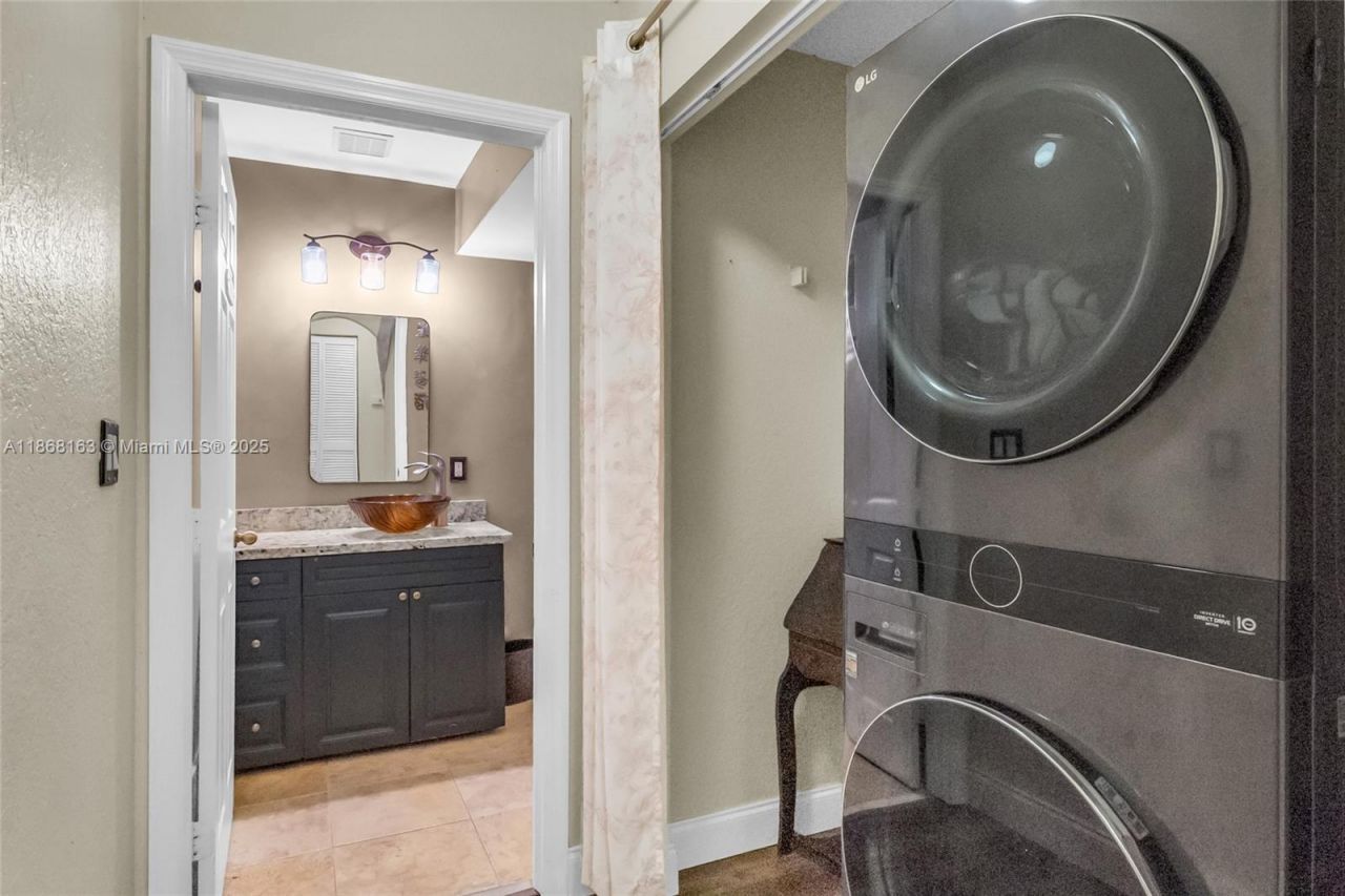 12160 SW 135th Ter, Miami, FL 33186 Photo