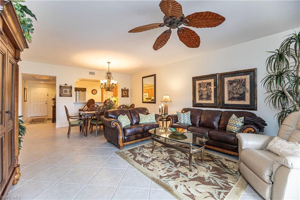 7401 Bella Lago Dr, Unit 522, Fort Myers Beach, FL 33931 Photo
