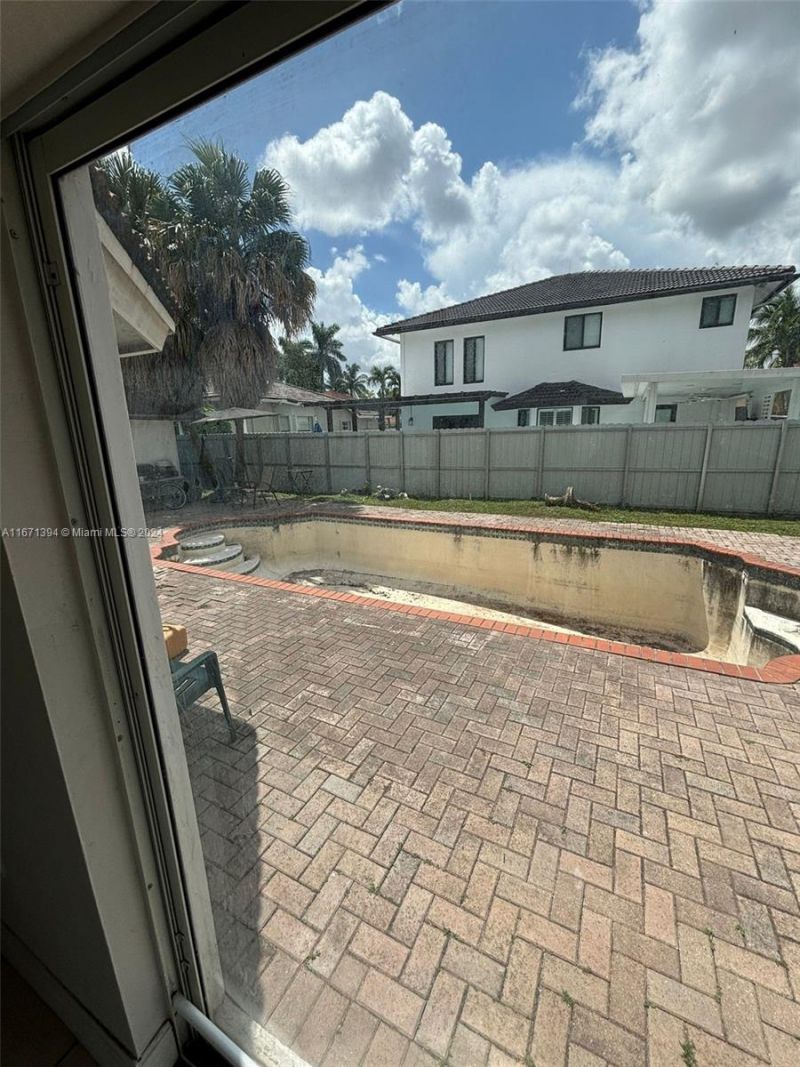 15802 SW 99th St, Miami, FL 33196 Photo