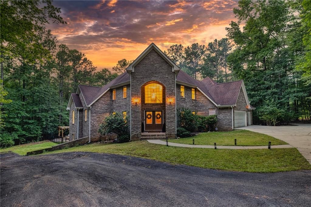 394 S Alexander Creek Road, Newnan, GA 30263 Main Photo
