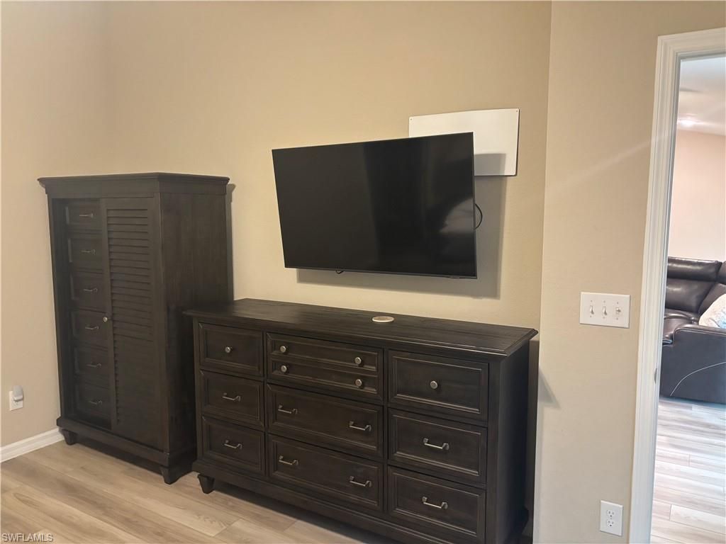 1005 SW 36th St, Cape Coral, FL 33914 Photo