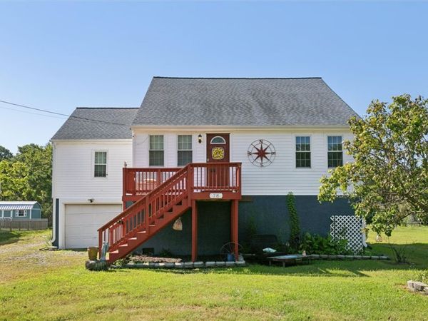 78 Ridge Road, Poquoson, VA 23662