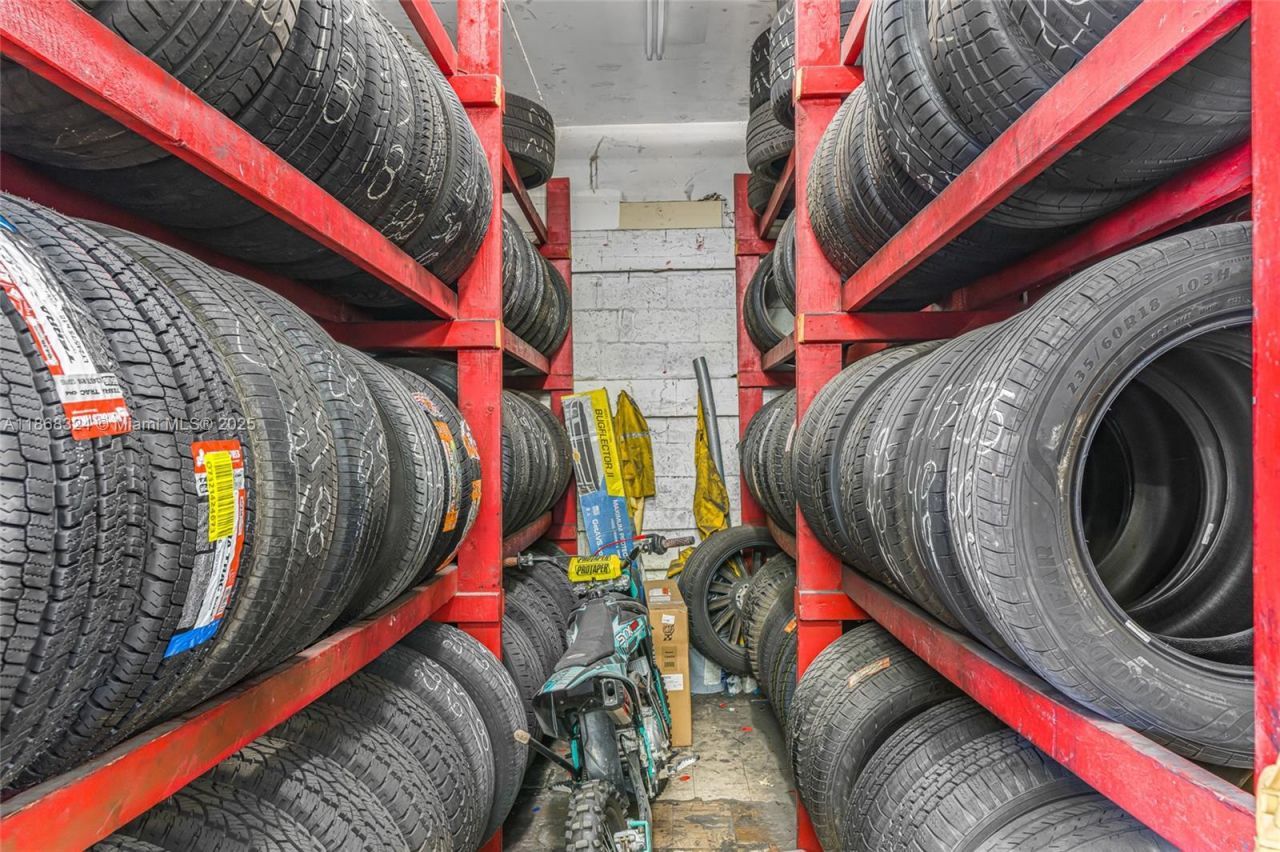 7790 SW 26th St, Miami, FL 33155 Photo