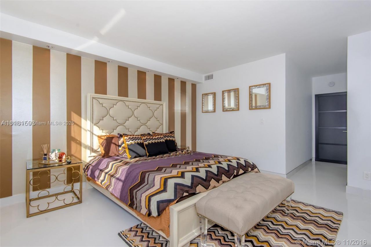 19390 Collins Ave, Unit 1121, Sunny Isles Beach, FL 33160 Photo