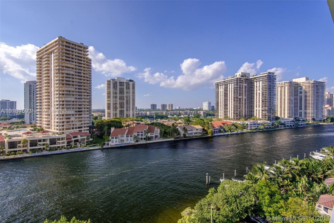 19390 Collins Ave, Unit 1121, Sunny Isles Beach, FL 33160 Photo