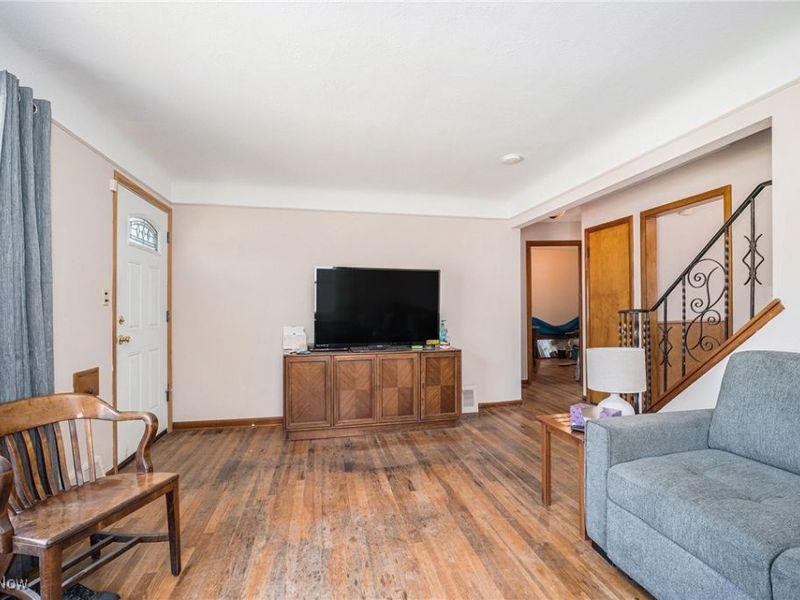 21170 Wilmore Avenue, Euclid, OH 44123 Photo 5
