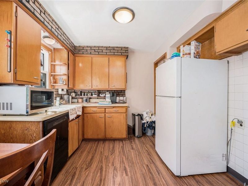 21170 Wilmore Avenue, Euclid, OH 44123 Photo 6