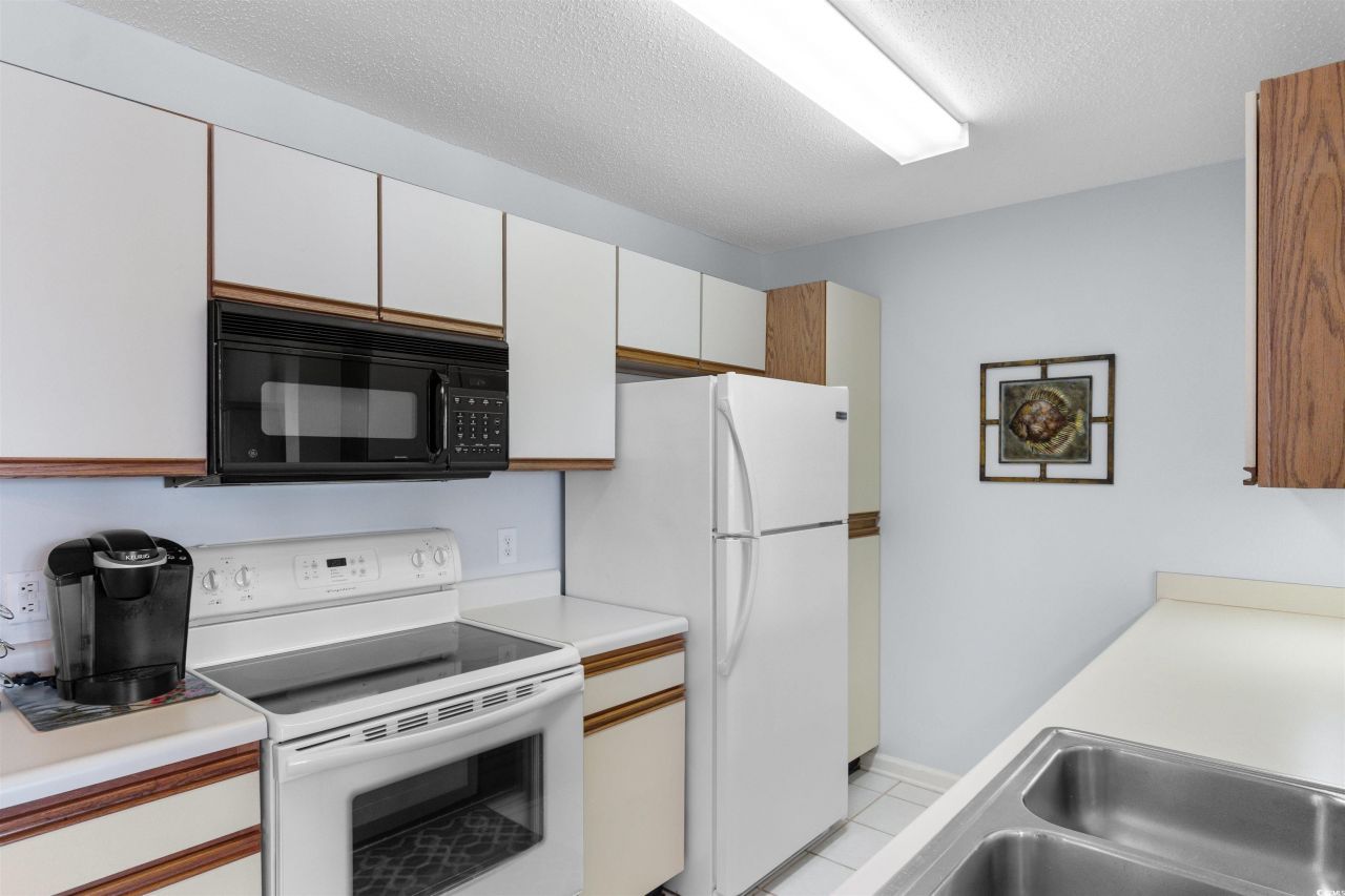 2268 Essex Dr. Photo 11