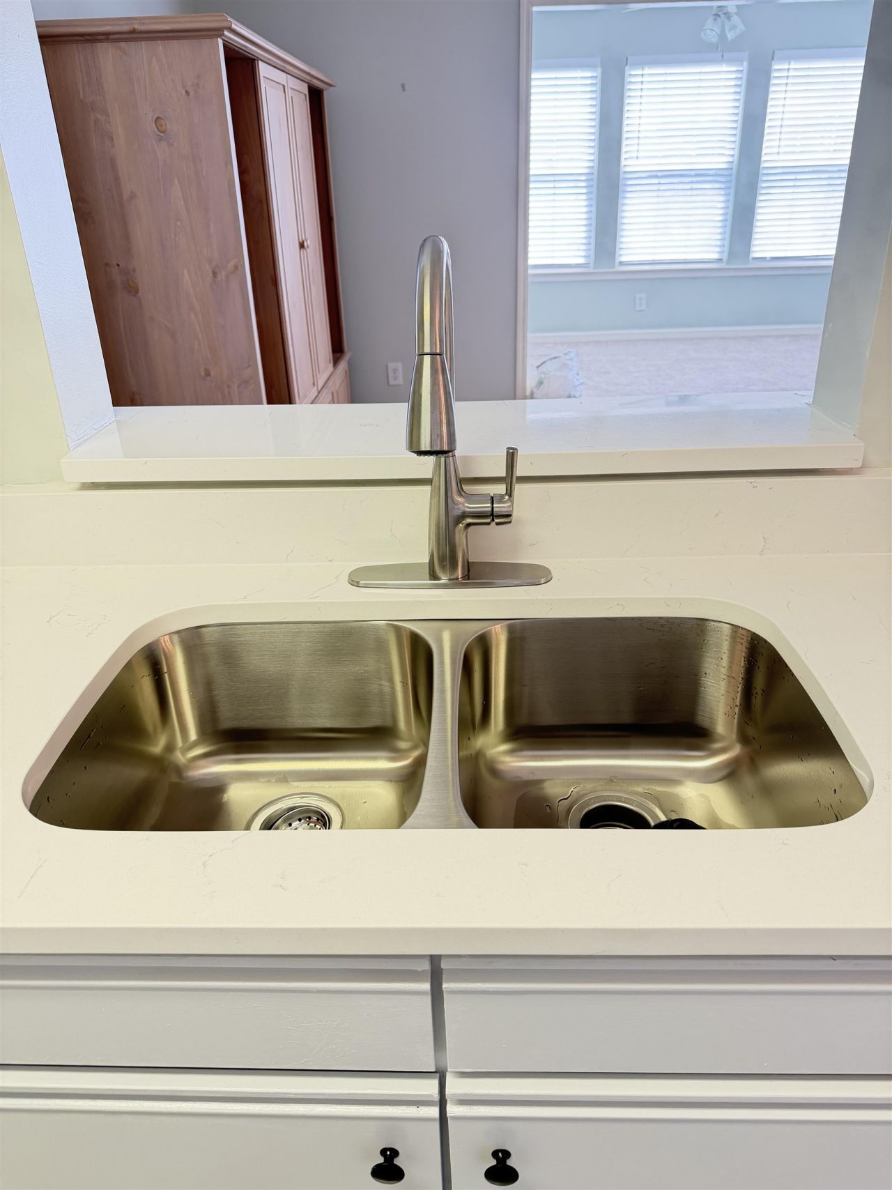 2268 Essex Dr. Photo 14
