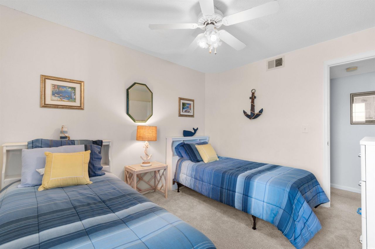 2268 Essex Dr. Photo 23