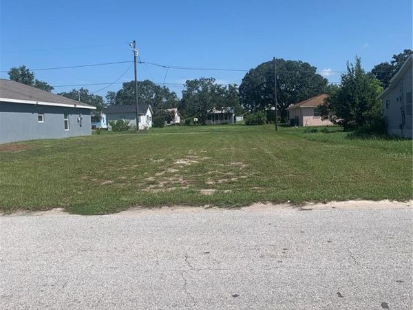 517 LINCOLN AVENUE W, LAKE WALES, FL 33853