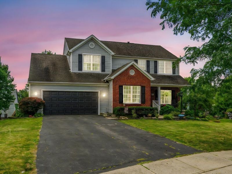 811 Lone Rise Drive W, Marysville, OH 43040 Photo 1