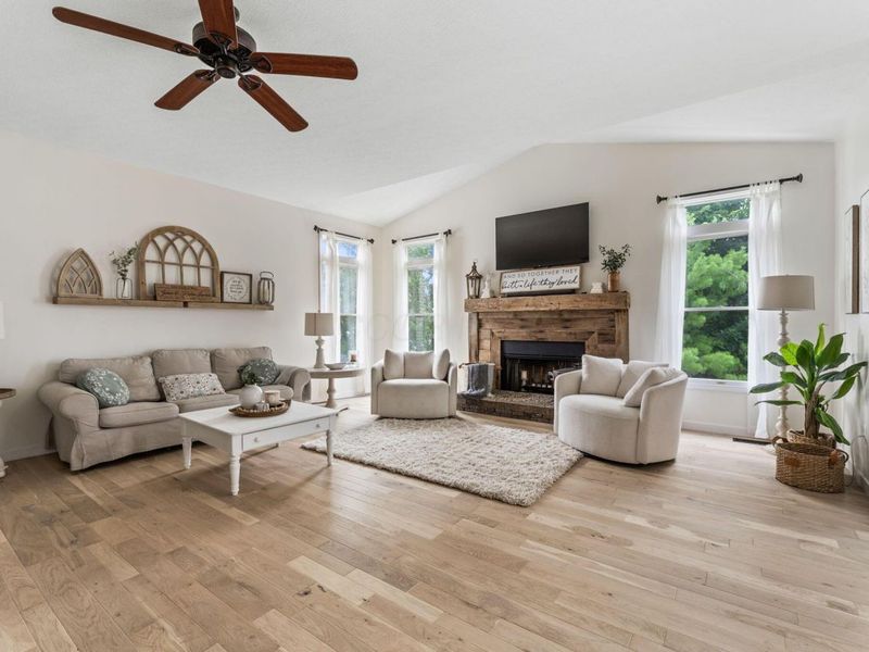 811 Lone Rise Drive W, Marysville, OH 43040 Photo 12