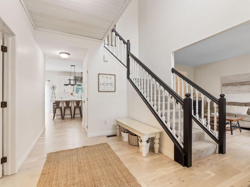 811 Lone Rise Drive W, Marysville, OH 43040 Photo 5