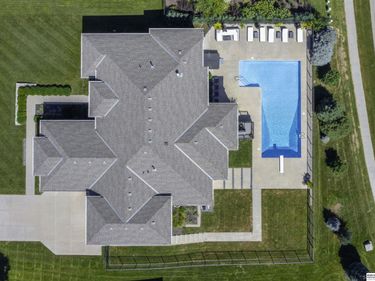 12211 Slayton Street, Papillion, NE 68046