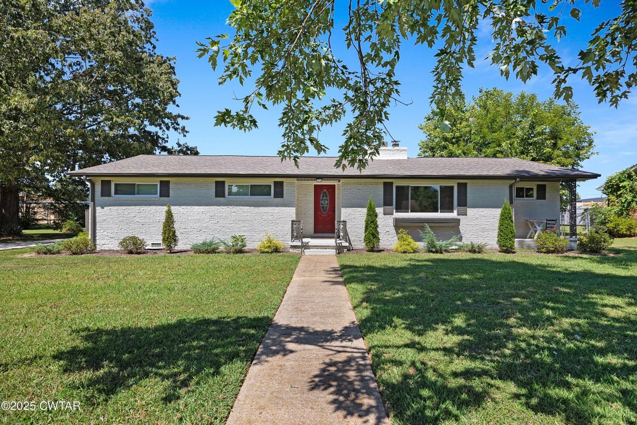 105 Dixie Lane, Jackson, TN 38301 Main Photo