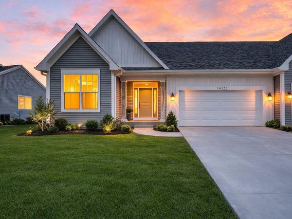 14323 Bridgeview Pointe, Vicksburg, MI 49097