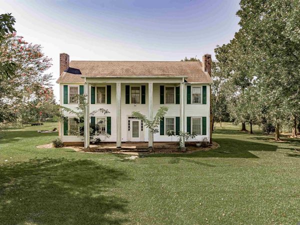 6391 La Hwy  412, Slaughter, LA 70777