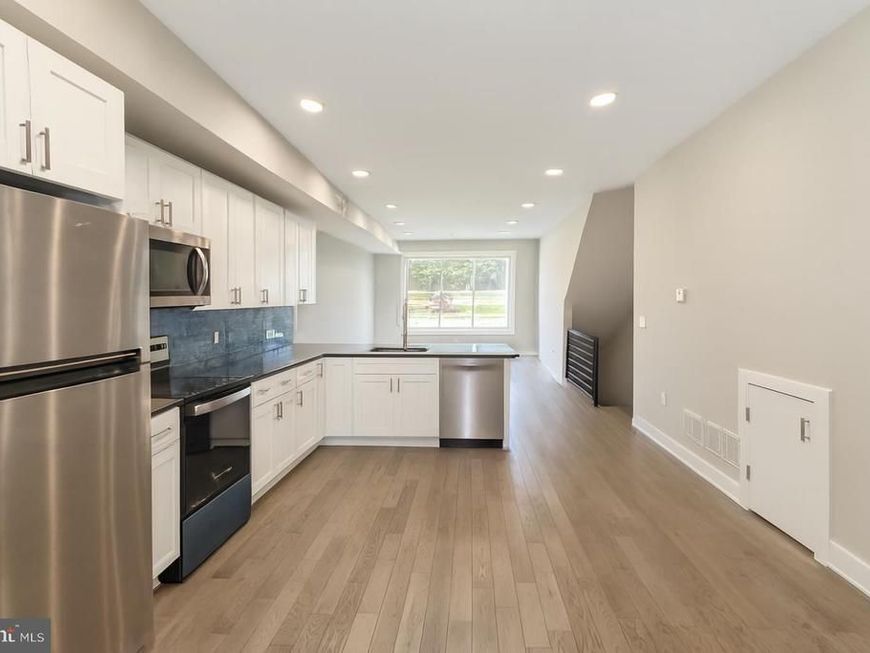 1407 N 8th Street, Unit A2, Philadelphia, PA 19122 Main Photo