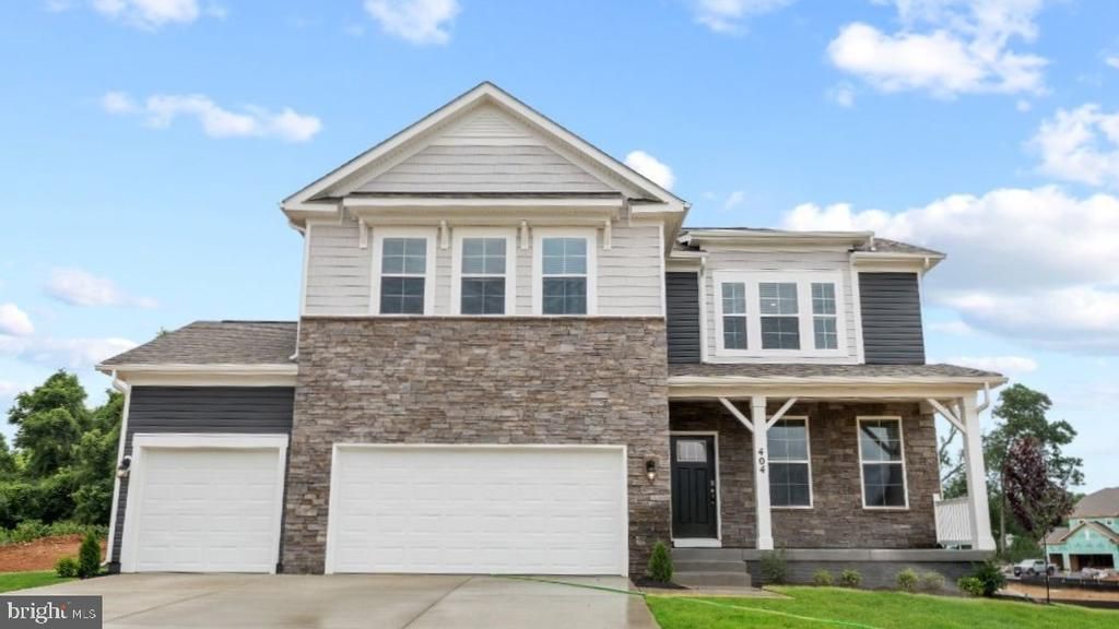 825 Long Meadow Drive, Fredericksburg, VA 22406 Main Photo