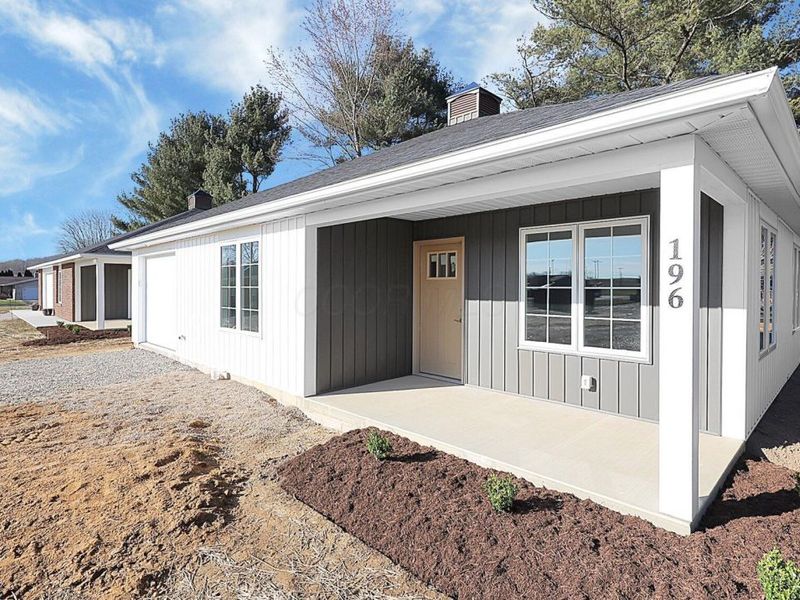 184 Meadow Drive, Newark, OH 43055 Photo 2