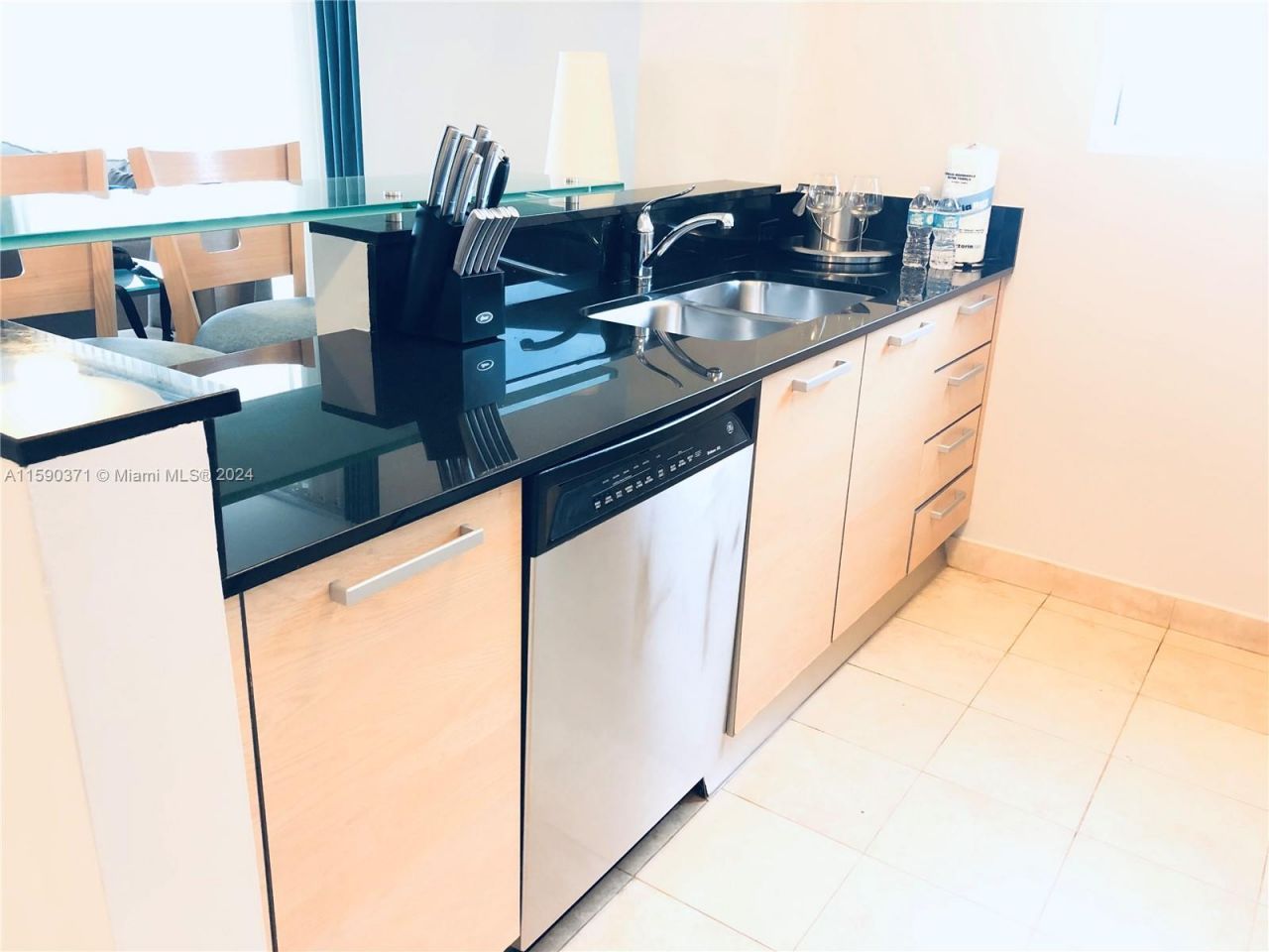 18683 Collins Ave, Unit 1907, Sunny Isles Beach, FL 33160 Photo