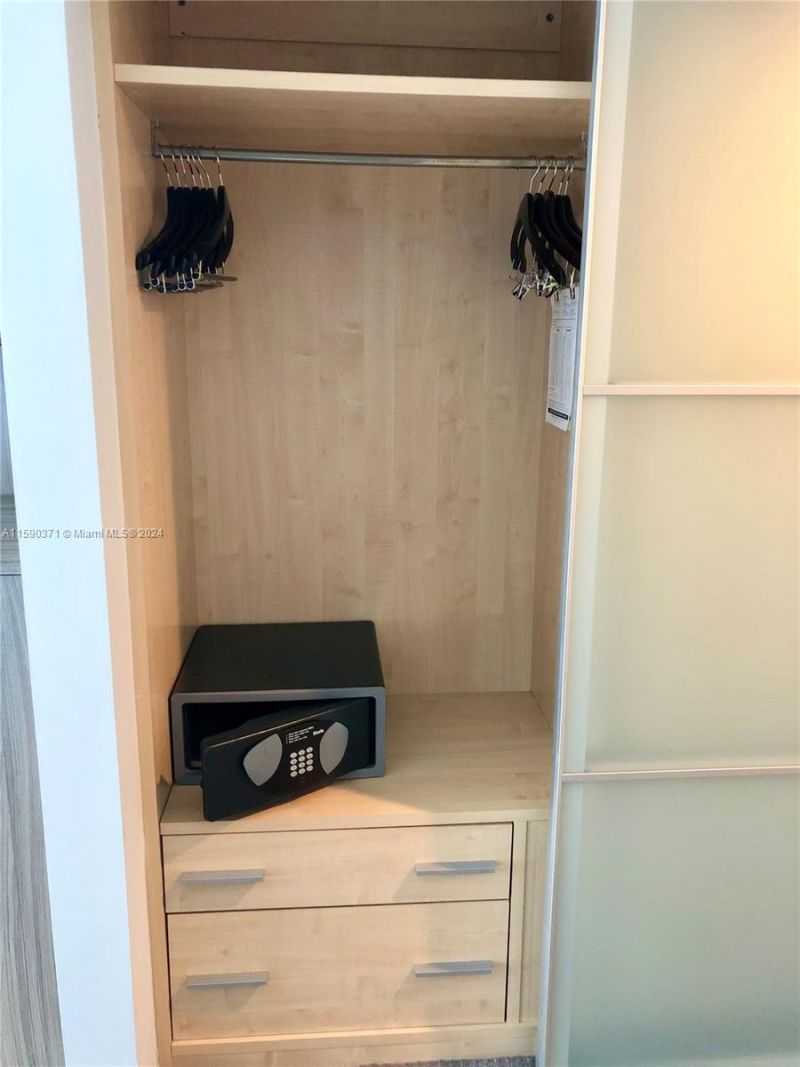 18683 Collins Ave, Unit 1907, Sunny Isles Beach, FL 33160 Photo