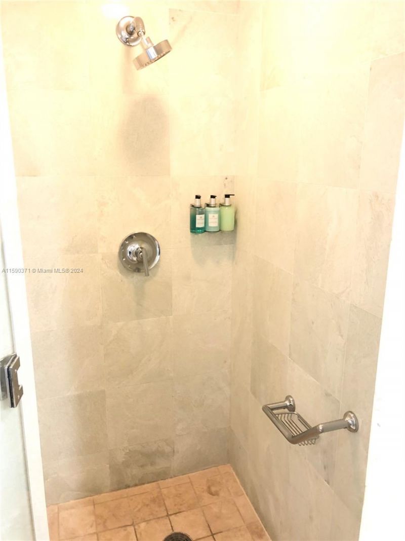 18683 Collins Ave, Unit 1907, Sunny Isles Beach, FL 33160 Photo