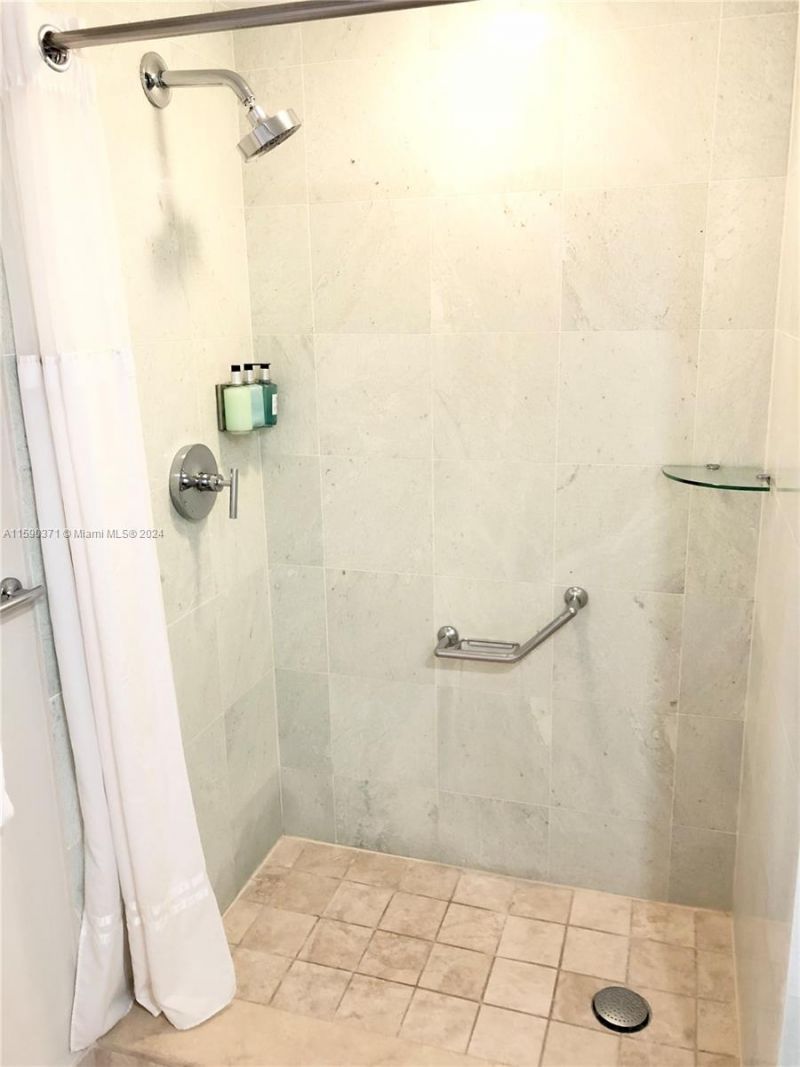 18683 Collins Ave, Unit 1907, Sunny Isles Beach, FL 33160 Photo