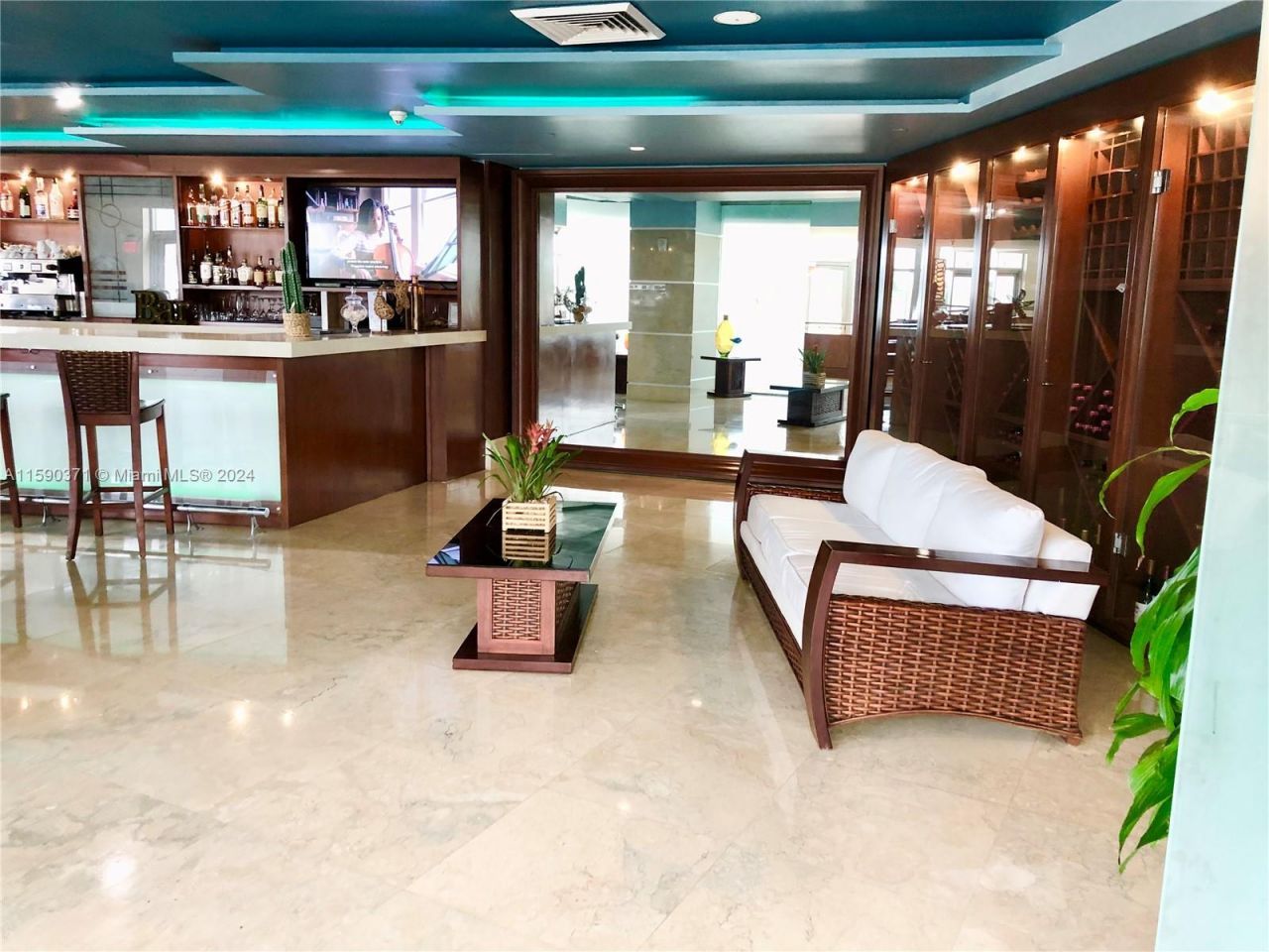 18683 Collins Ave, Unit 1907, Sunny Isles Beach, FL 33160 Photo