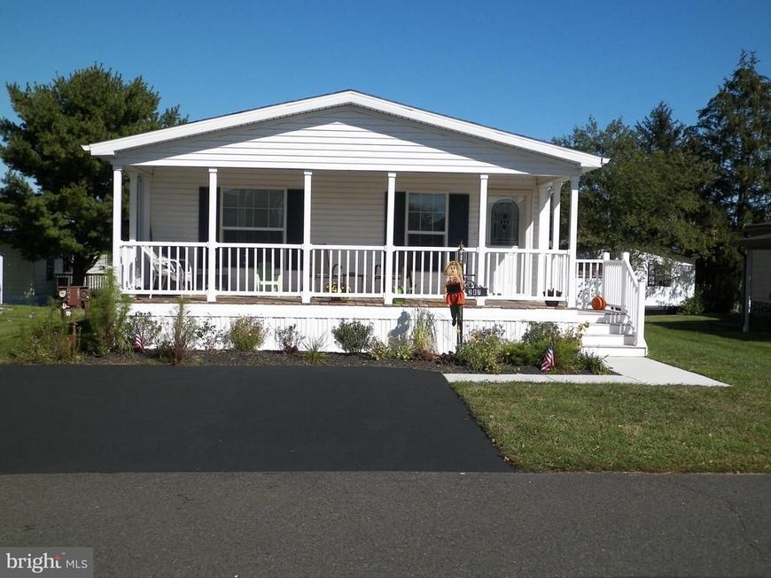 635 Stream View Drive, North Wales, PA 19454 Main Photo