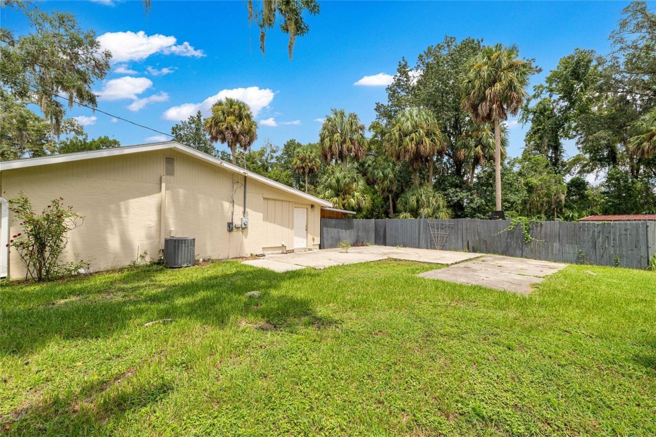2021 NW 13th Avenue, Crystal River, FL 34428 Photo