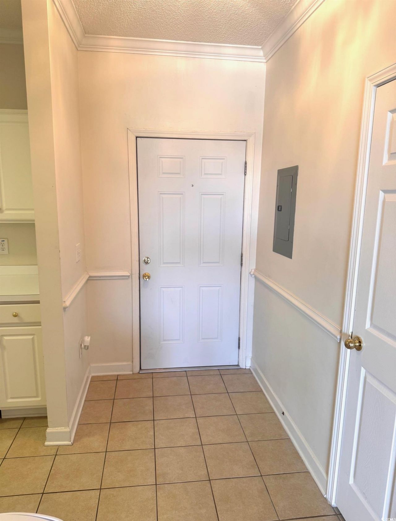 6203 Catalina Dr. Photo 4