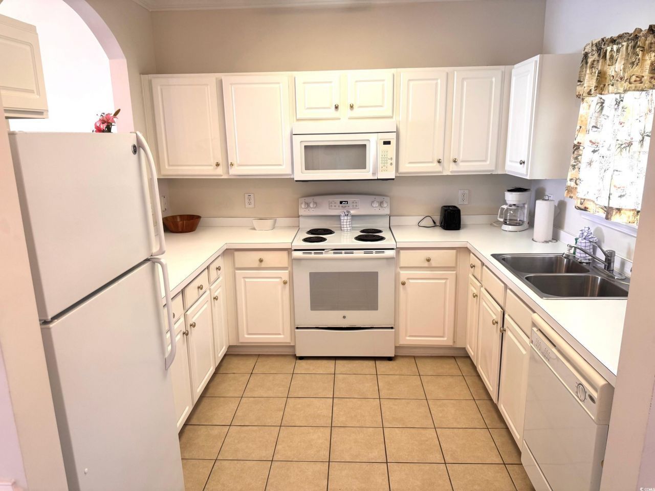 6203 Catalina Dr. Photo 5