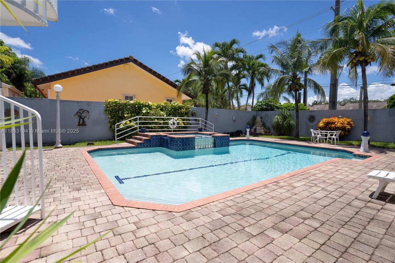 11680 SW 92nd St, Miami, FL 33176 Photo