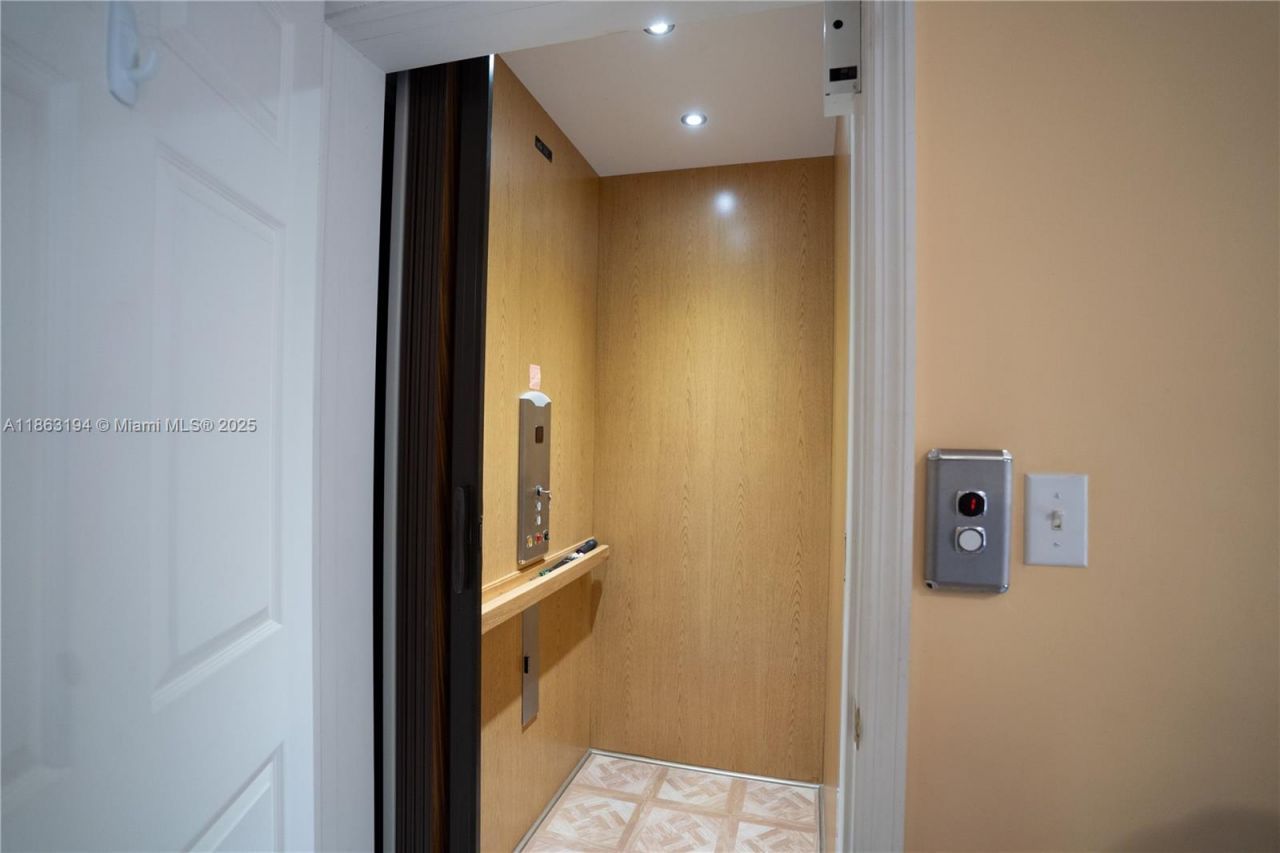 11680 SW 92nd St, Miami, FL 33176 Photo