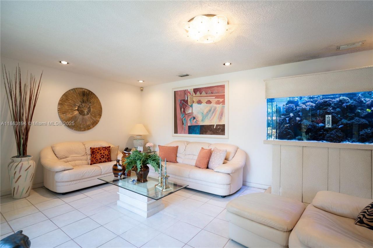 11680 SW 92nd St, Miami, FL 33176 Photo