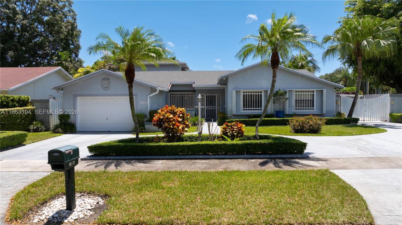 11680 SW 92nd St, Miami, FL 33176 Photo