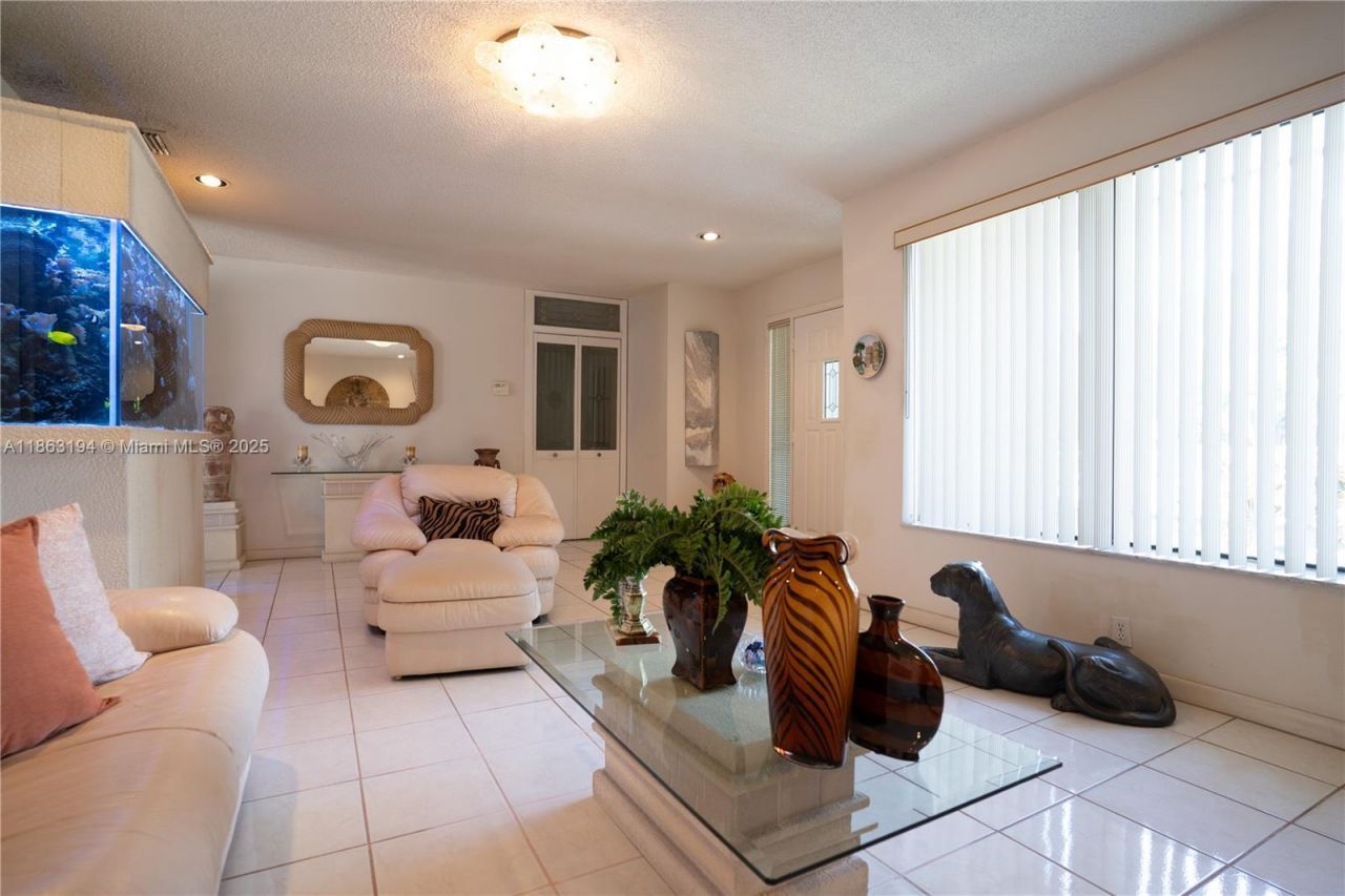 11680 SW 92nd St, Miami, FL 33176 Photo