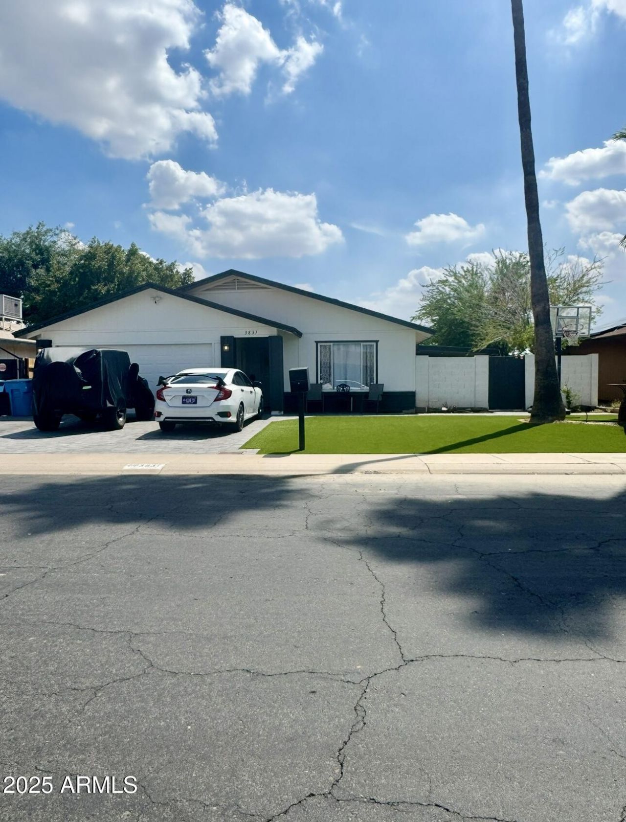 3837 W Acapulco Lane, Phoenix, AZ 85053 Main Photo