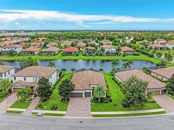 13117 RAMBLEWOOD TRAIL, LAKEWOOD RANCH, FL 34211